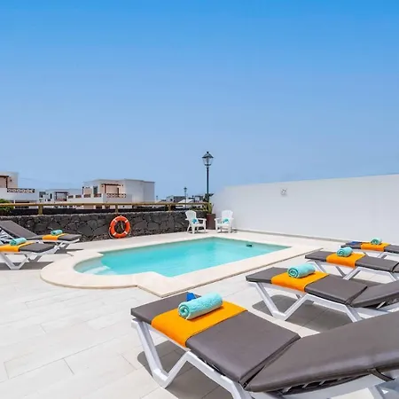 Rubi Mar Villa *